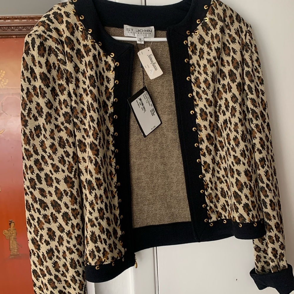 NWT St John collection luxurious gold zip!